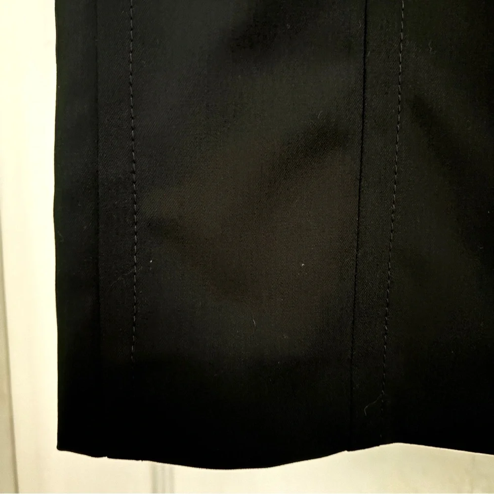 Akris Punto Black Wool Pencil Skirt Exposed Stitch Size 10